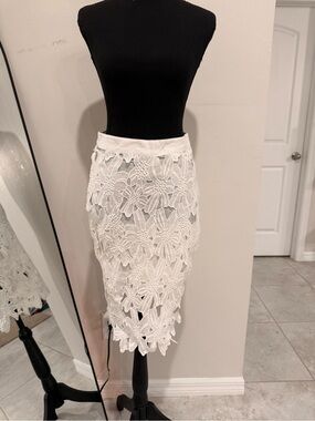 Roly Poly White Floral Lace Midi Party Skirt